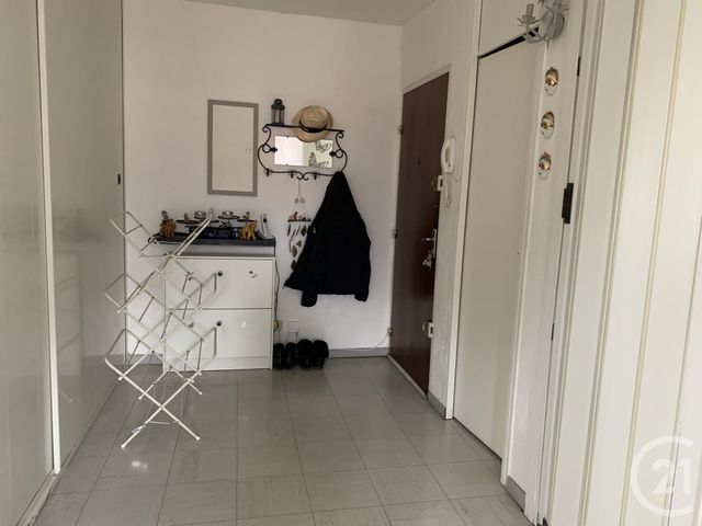 Appartement F2 à louer - 2 pièces - 50,03 m2 - Bagnols Sur Ceze - 30 - LANGUEDOC-ROUSSILLON