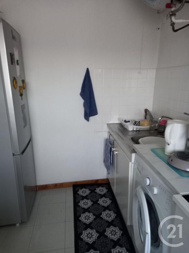 Appartement F2 à louer - 2 pièces - 50,03 m2 - Bagnols Sur Ceze - 30 - LANGUEDOC-ROUSSILLON