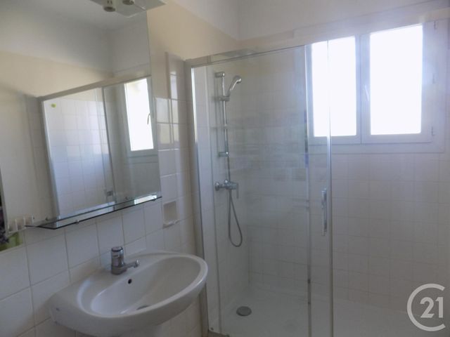 Maison &agrave; louer - 6 pi&egrave;ces - 130 m2 - Bagnols Sur Ceze - 30 - LANGUEDOC-ROUSSILLON