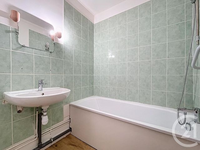 Appartement F1 &agrave; vendre - 1 pi&egrave;ce - 30,66 m2 - Bagnols Sur Ceze - 30 - LANGUEDOC-ROUSSILLON