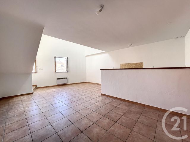 Appartement F2 &agrave; louer - 2 pi&egrave;ces - 65 m2 - Bagnols Sur Ceze - 30 - LANGUEDOC-ROUSSILLON