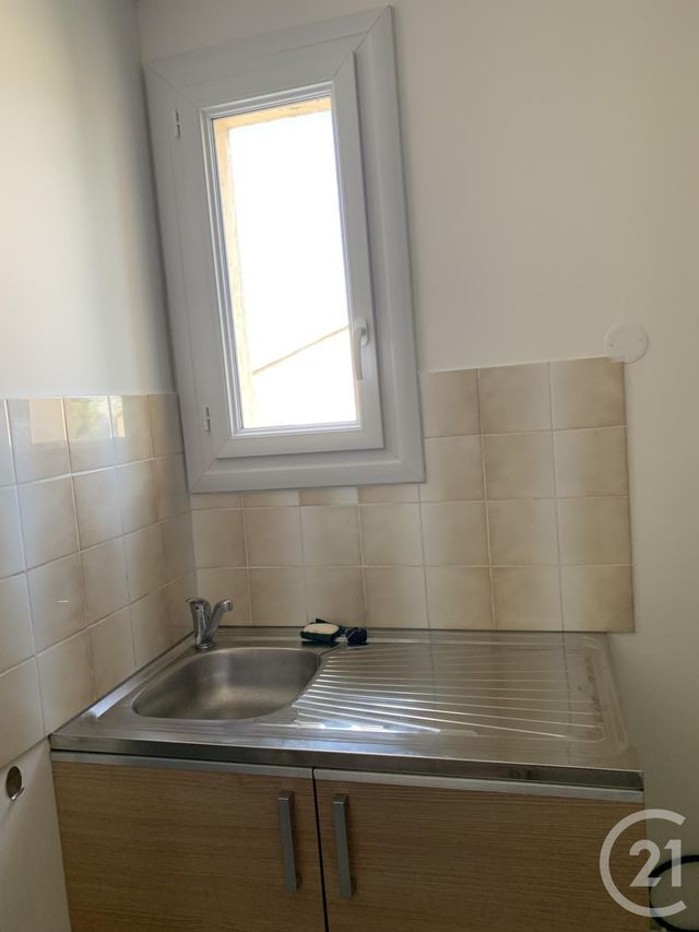 Appartement F2 &agrave; louer - 2 pi&egrave;ces - 41,10 m2 - Bagnols Sur Ceze - 30 - LANGUEDOC-ROUSSILLON