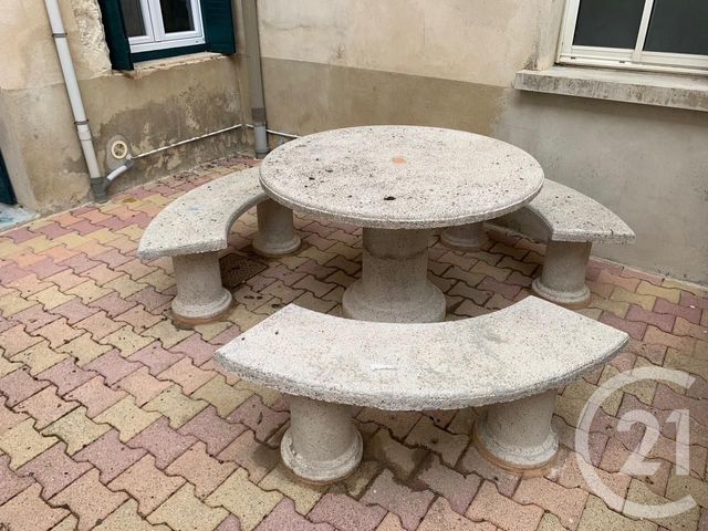 Appartement F2 &agrave; louer - 2 pi&egrave;ces - 46,66 m2 - Bagnols Sur Ceze - 30 - LANGUEDOC-ROUSSILLON