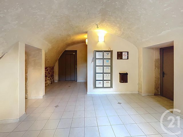 Appartement F3 &agrave; vendre - 3 pi&egrave;ces - 85,77 m2 - Bagnols Sur Ceze - 30 - LANGUEDOC-ROUSSILLON