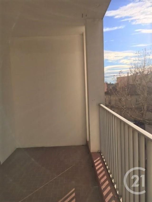 Appartement &agrave; louer - 2 pi&egrave;ces - 26,15 m2 - Bagnols Sur Ceze - 30 - LANGUEDOC-ROUSSILLON