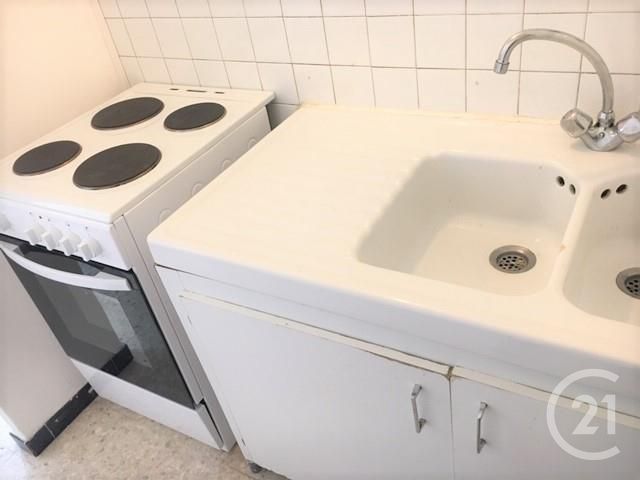 Appartement &agrave; louer - 2 pi&egrave;ces - 26,15 m2 - Bagnols Sur Ceze - 30 - LANGUEDOC-ROUSSILLON