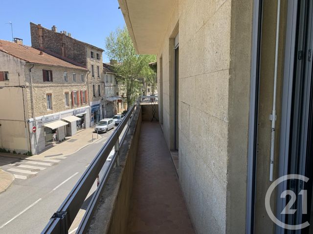 Appartement &agrave; louer - 3 pi&egrave;ces - 69,41 m2 - Bagnols Sur Ceze - 30 - LANGUEDOC-ROUSSILLON