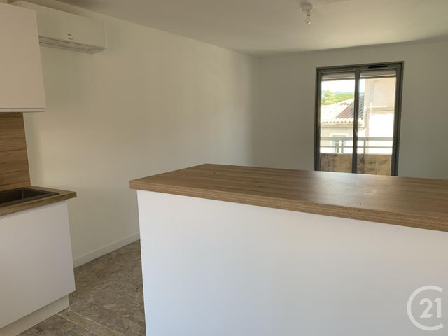 Appartement &agrave; louer - 3 pi&egrave;ces - 69,41 m2 - Bagnols Sur Ceze - 30 - LANGUEDOC-ROUSSILLON