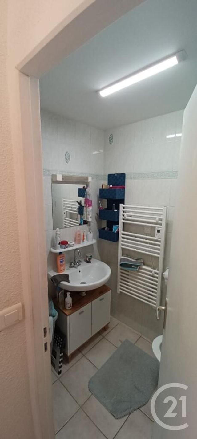 Appartement F2 bis &agrave; louer - 2 pi&egrave;ces - 41 m2 - Sabran - 30 - LANGUEDOC-ROUSSILLON