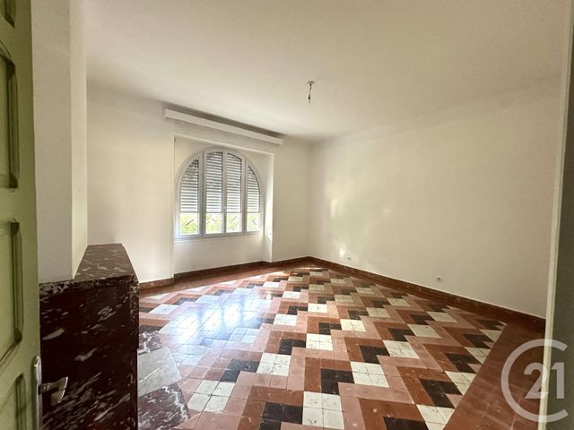 Maison &agrave; louer - 4 pi&egrave;ces - 168 m2 - Bagnols Sur Ceze - 30 - LANGUEDOC-ROUSSILLON