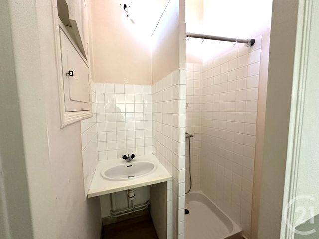 Maison &agrave; louer - 4 pi&egrave;ces - 168 m2 - Bagnols Sur Ceze - 30 - LANGUEDOC-ROUSSILLON