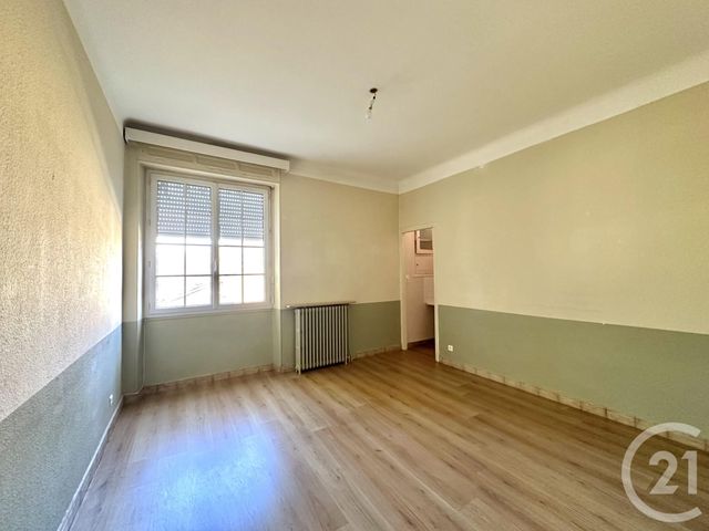 Maison &agrave; louer - 4 pi&egrave;ces - 168 m2 - Bagnols Sur Ceze - 30 - LANGUEDOC-ROUSSILLON