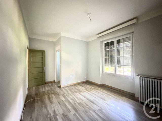 Maison &agrave; louer - 4 pi&egrave;ces - 168 m2 - Bagnols Sur Ceze - 30 - LANGUEDOC-ROUSSILLON