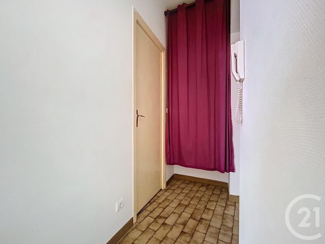 Appartement F1 &agrave; louer - 1 pi&egrave;ce - 27,84 m2 - Bagnols Sur Ceze - 30 - LANGUEDOC-ROUSSILLON