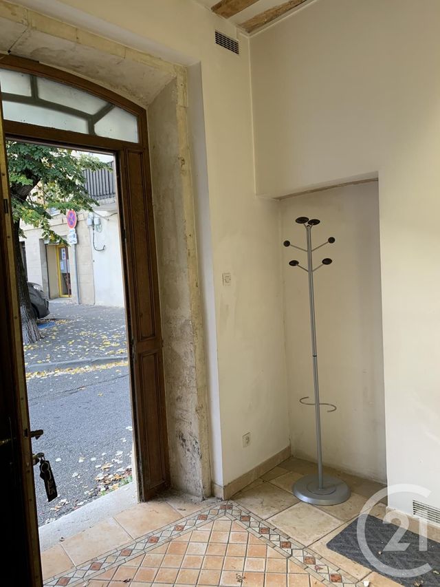 Appartement &agrave; louer - 2 pi&egrave;ces - 20 m2 - Bagnols Sur Ceze - 30 - LANGUEDOC-ROUSSILLON