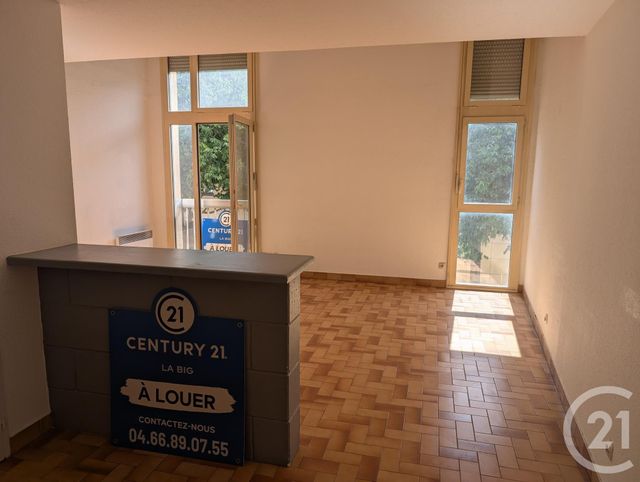 Appartement F2 &agrave; louer - 2 pi&egrave;ces - 71 m2 - Orange - 84 - PROVENCE-ALPES-COTE-D-AZUR