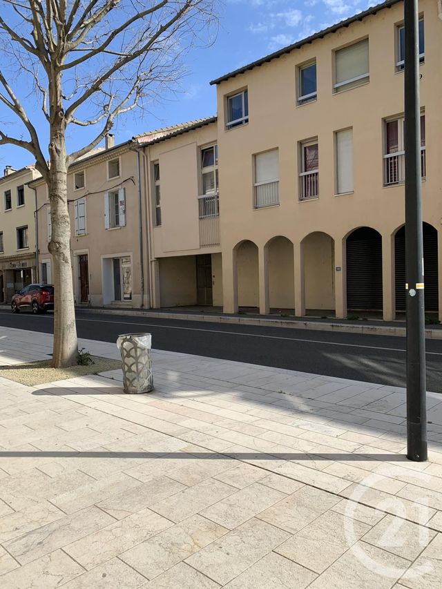 Appartement F2 &agrave; louer - 2 pi&egrave;ces - 71 m2 - Orange - 84 - PROVENCE-ALPES-COTE-D-AZUR