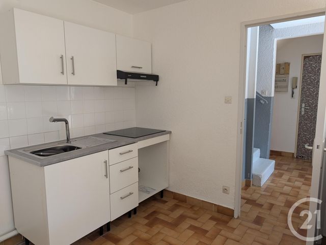 Appartement F2 &agrave; louer - 2 pi&egrave;ces - 71 m2 - Orange - 84 - PROVENCE-ALPES-COTE-D-AZUR