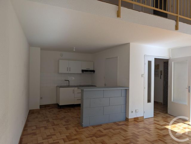 Appartement F2 &agrave; louer - 2 pi&egrave;ces - 71 m2 - Orange - 84 - PROVENCE-ALPES-COTE-D-AZUR