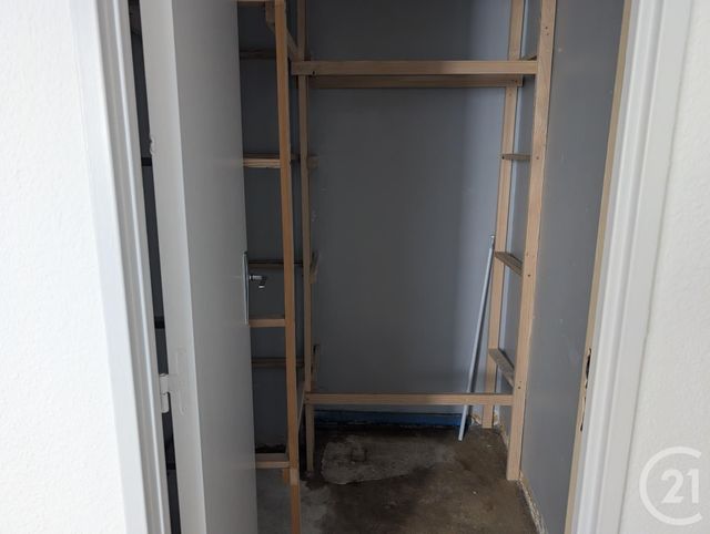Appartement F2 &agrave; louer - 2 pi&egrave;ces - 71 m2 - Orange - 84 - PROVENCE-ALPES-COTE-D-AZUR