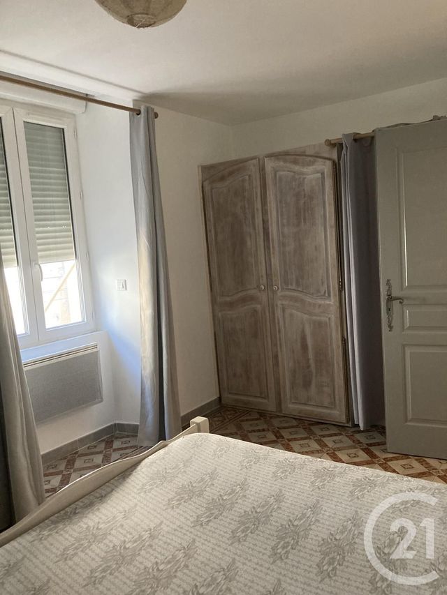 Appartement F2 &agrave; louer - 2 pi&egrave;ces - 59,30 m2 - Bagnols Sur Ceze - 30 - LANGUEDOC-ROUSSILLON