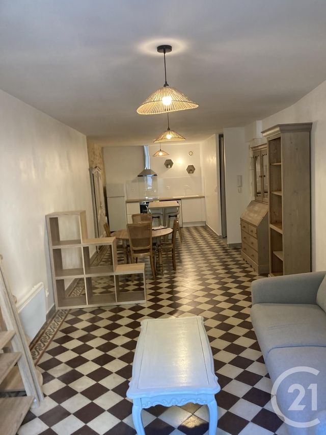 Appartement F2 &agrave; louer - 2 pi&egrave;ces - 59,30 m2 - Bagnols Sur Ceze - 30 - LANGUEDOC-ROUSSILLON