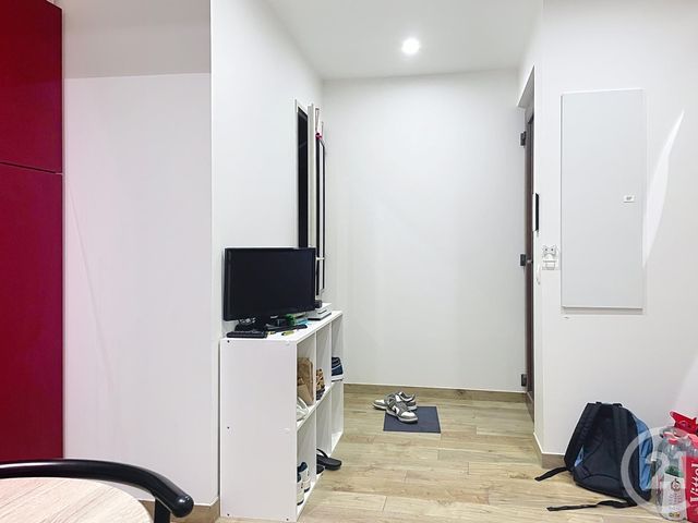 Appartement F1 &agrave; louer - 1 pi&egrave;ce - 18 m2 - Bagnols Sur Ceze - 30 - LANGUEDOC-ROUSSILLON