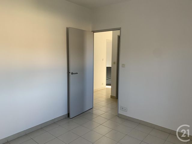 Appartement F4 &agrave; louer - 4 pi&egrave;ces - 92 m2 - Verfeuil - 30 - LANGUEDOC-ROUSSILLON