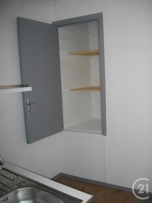 Appartement Studio &agrave; louer - 1 pi&egrave;ce - 20 m2 - Bagnols Sur Ceze - 30 - LANGUEDOC-ROUSSILLON