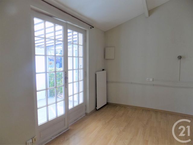 Maison &agrave; louer - 4 pi&egrave;ces - 93 m2 - Bagnols Sur Ceze - 30 - LANGUEDOC-ROUSSILLON