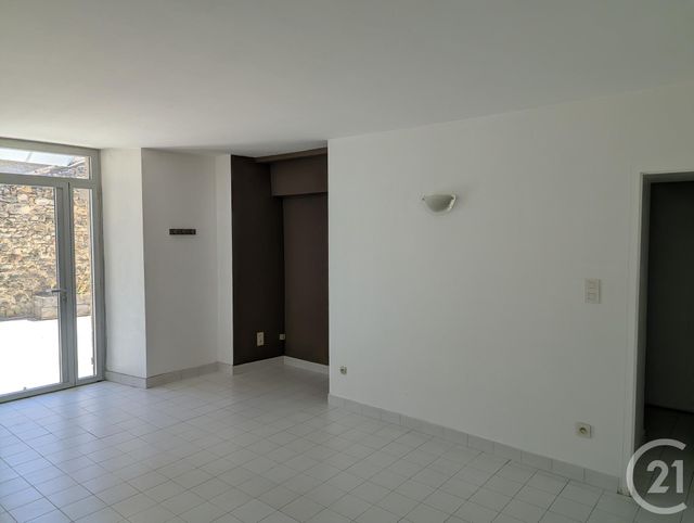 Appartement F2 &agrave; louer - 2 pi&egrave;ces - 48 m2 - Bagnols Sur Ceze - 30 - LANGUEDOC-ROUSSILLON