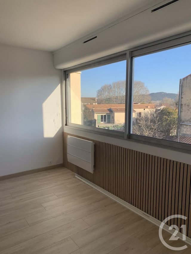 Appartement F1 &agrave; louer - 1 pi&egrave;ce - 31,03 m2 - Bagnols Sur Ceze - 30 - LANGUEDOC-ROUSSILLON