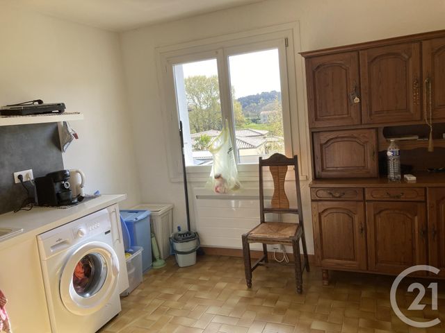 Appartement &agrave; louer - 4 pi&egrave;ces - 98 m2 - Sabran - 30 - LANGUEDOC-ROUSSILLON