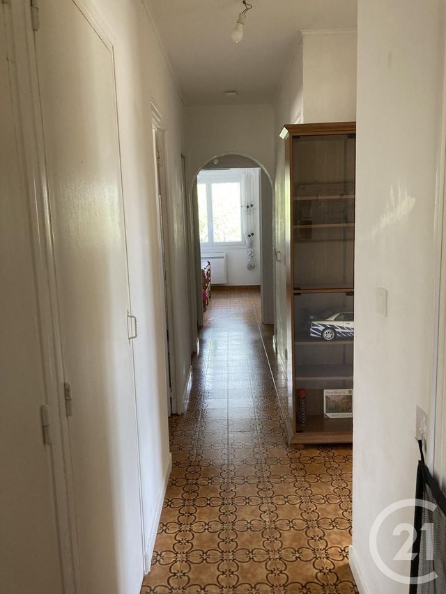 Appartement &agrave; louer - 4 pi&egrave;ces - 98 m2 - Sabran - 30 - LANGUEDOC-ROUSSILLON