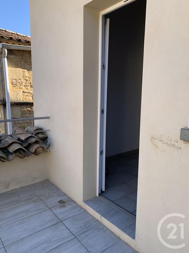 Appartement &agrave; louer - 2 pi&egrave;ces - 36 m2 - Bagnols Sur Ceze - 30 - LANGUEDOC-ROUSSILLON