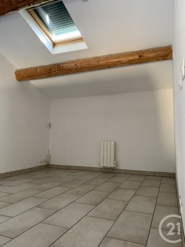 Appartement &agrave; louer - 2 pi&egrave;ces - 36 m2 - Bagnols Sur Ceze - 30 - LANGUEDOC-ROUSSILLON