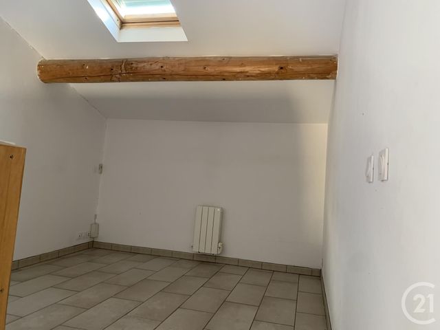 Appartement &agrave; louer - 2 pi&egrave;ces - 36 m2 - Bagnols Sur Ceze - 30 - LANGUEDOC-ROUSSILLON