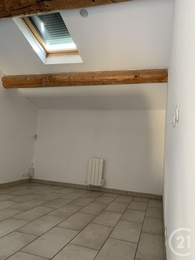 Appartement &agrave; louer - 2 pi&egrave;ces - 36 m2 - Bagnols Sur Ceze - 30 - LANGUEDOC-ROUSSILLON
