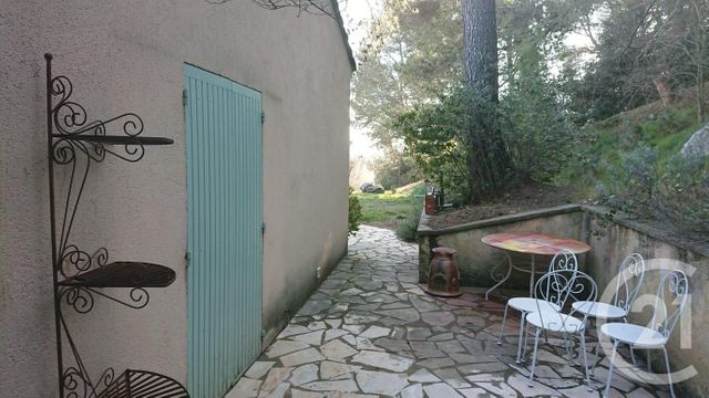 Maison &agrave; louer - 4 pi&egrave;ces - 100 m2 - Laudun L Ardoise - 30 - LANGUEDOC-ROUSSILLON
