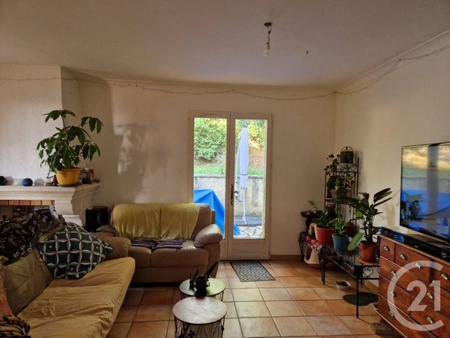 Maison &agrave; louer - 4 pi&egrave;ces - 100 m2 - Laudun L Ardoise - 30 - LANGUEDOC-ROUSSILLON