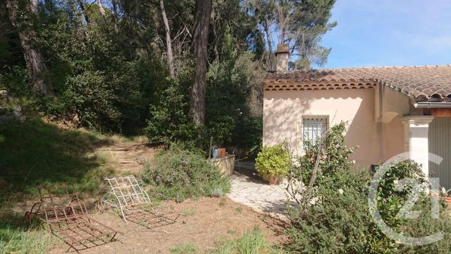 Maison &agrave; louer - 4 pi&egrave;ces - 100 m2 - Laudun L Ardoise - 30 - LANGUEDOC-ROUSSILLON