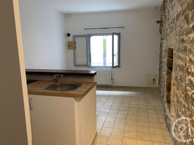 Appartement Studio &agrave; louer - 1 pi&egrave;ce - 20,30 m2 - Bagnols Sur Ceze - 30 - LANGUEDOC-ROUSSILLON