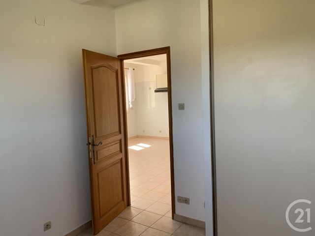 Appartement F2 &agrave; louer - 2 pi&egrave;ces - 55 m2 - Cavillargues - 30 - LANGUEDOC-ROUSSILLON