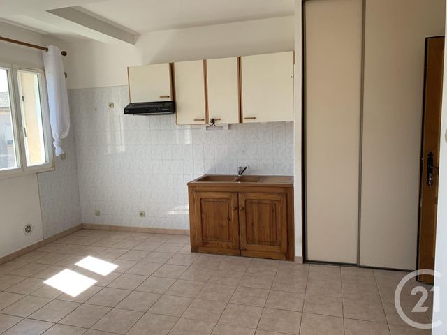 Appartement F2 &agrave; louer - 2 pi&egrave;ces - 55 m2 - Cavillargues - 30 - LANGUEDOC-ROUSSILLON
