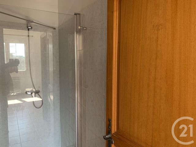 Appartement F2 &agrave; louer - 2 pi&egrave;ces - 55 m2 - Cavillargues - 30 - LANGUEDOC-ROUSSILLON