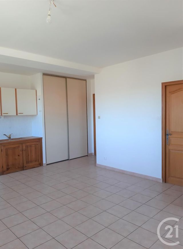 Appartement F2 &agrave; louer - 2 pi&egrave;ces - 55 m2 - Cavillargues - 30 - LANGUEDOC-ROUSSILLON