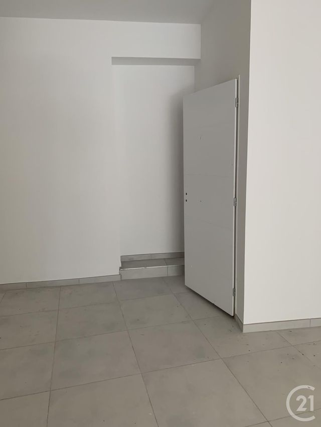 Local commercial à louer - 85.0 m2 - 30 - Gard