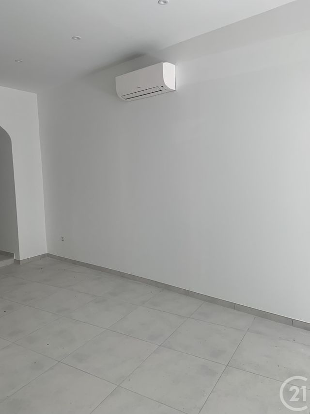 Local commercial à louer - 85.0 m2 - 30 - Gard