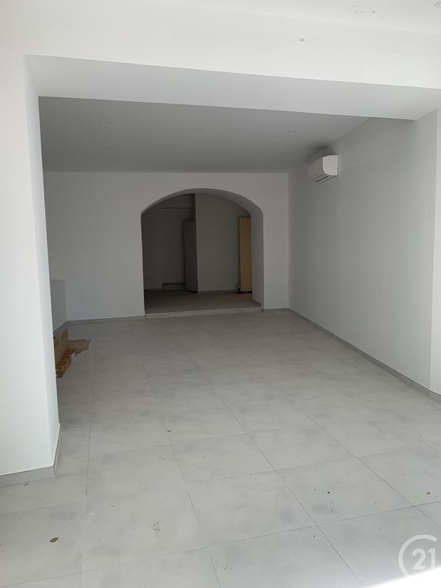 Local commercial à louer - 85.0 m2 - 30 - Gard