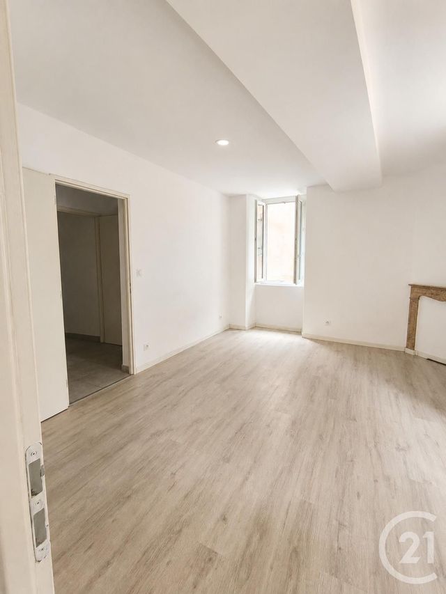 Appartement F2 &agrave; louer - 2 pi&egrave;ces - 44 m2 - Bagnols Sur Ceze - 30 - LANGUEDOC-ROUSSILLON